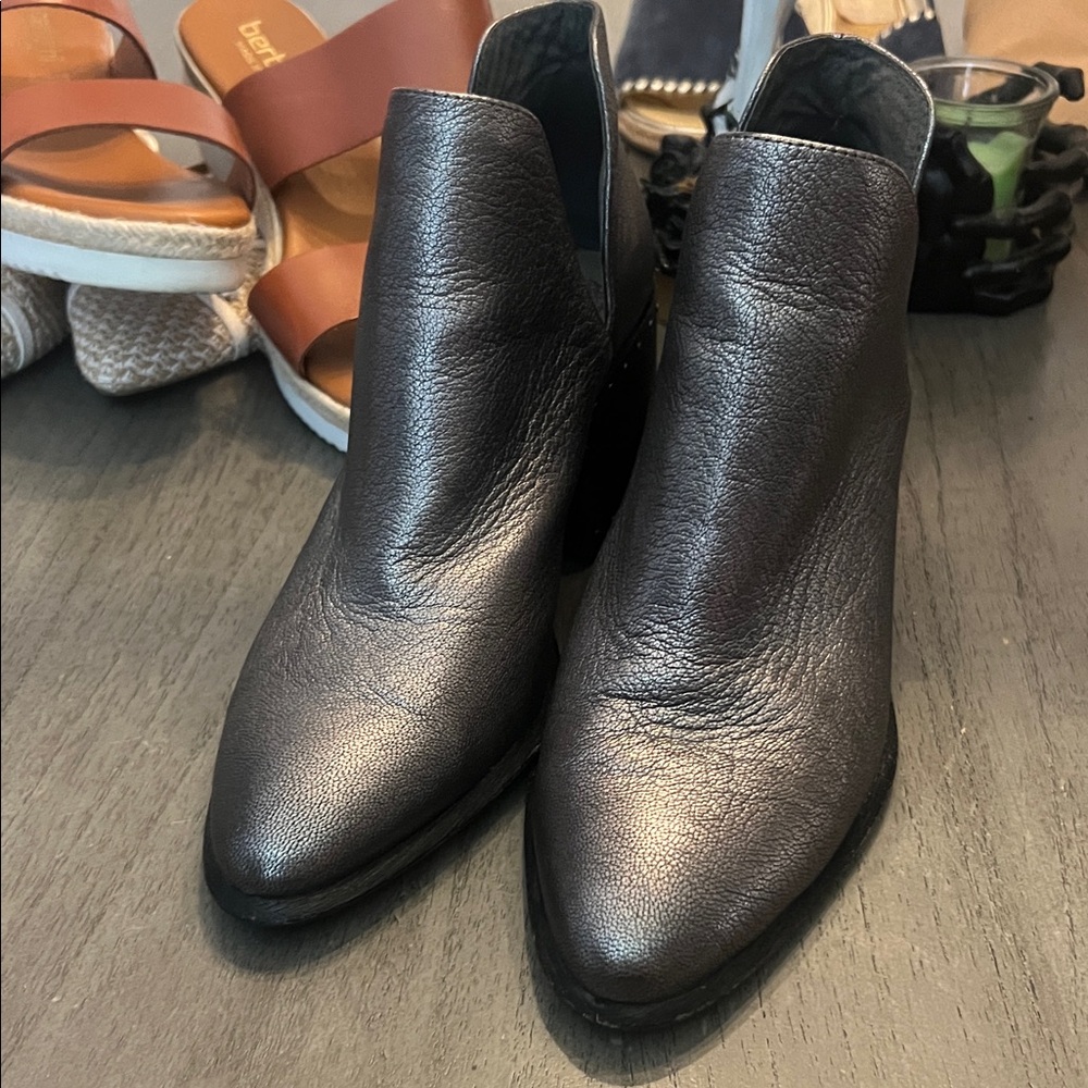 Sliver Leather women’s Shoes